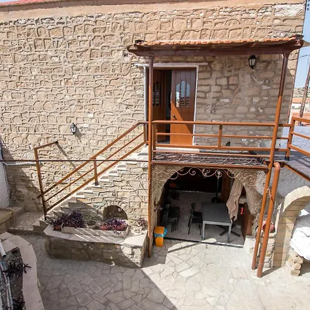 Zurbar Traditional Holiday home Maroni